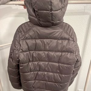 GUESS Puffer Jacket (LIKE NEW)⭐️